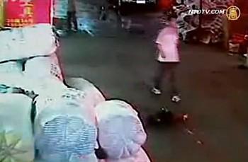 Toddler Crushed by Two Vehicles, Ignored by 18 Passers-by