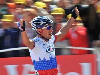 Ivanov Attacks Late to Win Stage Fourteen of the Tour
