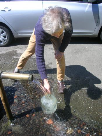 Small American Town Fights to Save Artesian Well