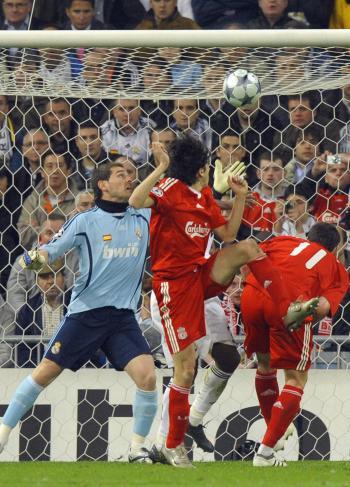 Benayoun Heads Liverpool Past Real Madrid