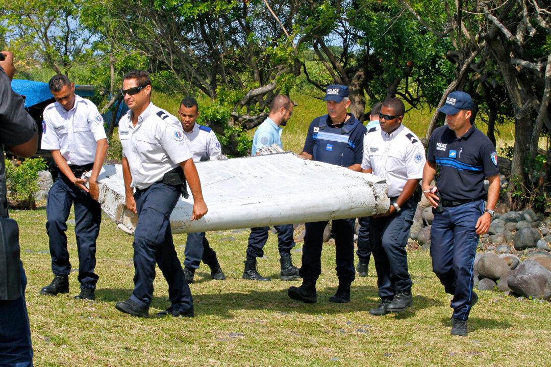 Malaysia Airlines Flight 370 Debris: More Suspected Wreckage Found on Reunion