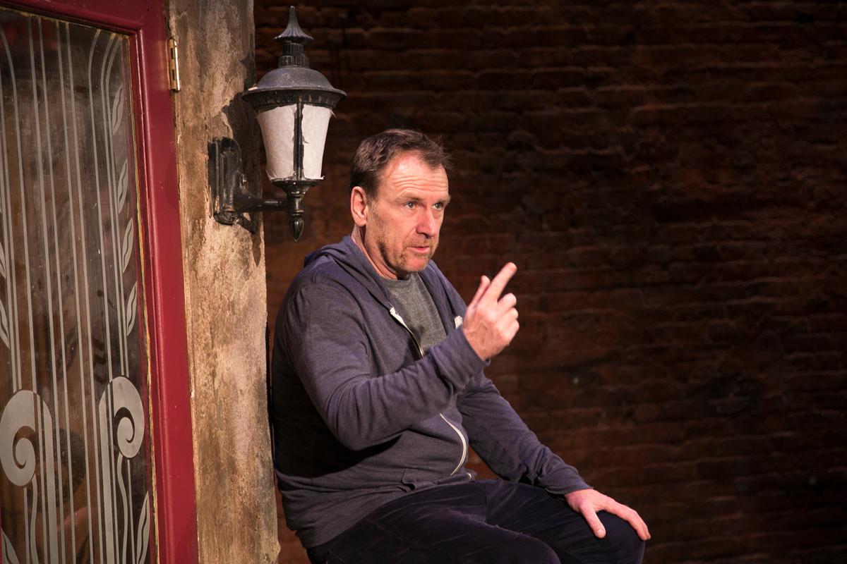 Theater Review: ‘Colin Quinn The New York Story’
