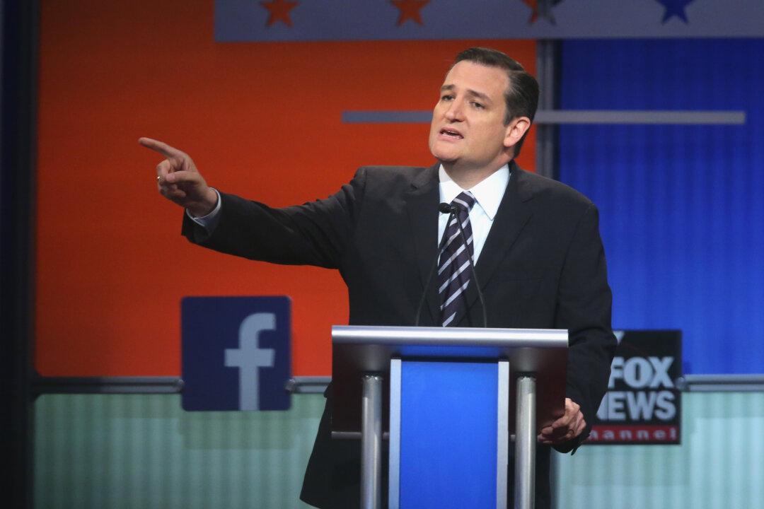 Ted Cruz Would End the Iranian Nuclear Deal and Rescind Executive Amnesty on First Day in Oval Office