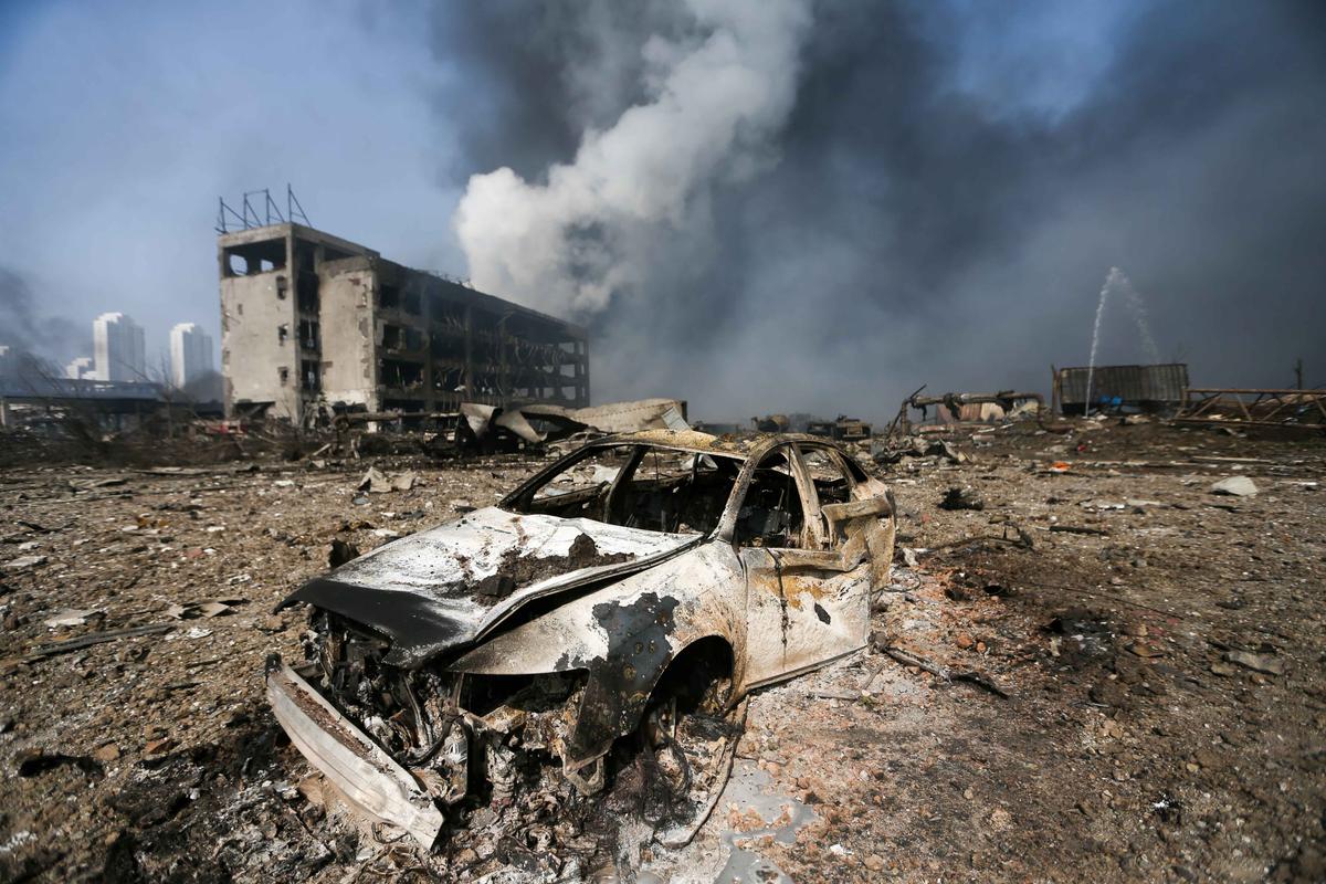 A Compilation of Videos and Pictures of the Tianjin Explosions