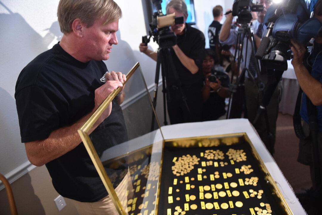 Sunken 1715 Spanish Treasure Ship Yields More Gold Coins