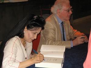 Author of Mao Biography Sheds Light on Leader’s Cult