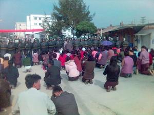 Chinese Intellectuals Condemn S. China Shootings