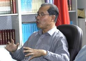 Chinese Defector Reveals Officials’ Desire to Quit the Communist Party--UPDATED