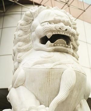 Good Stories from China: When the Lions’ Eyes Turn Red