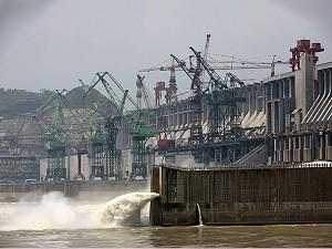 As China’s Mega Dam Rises, So Do Strains and Fear