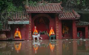China Floods Spread to North After 500 Die