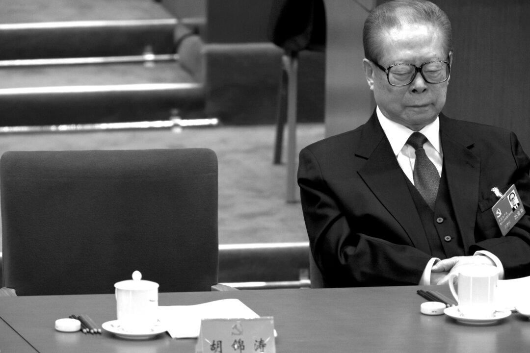 5 Signs the Past Is Catching Up With Ex-Chinese Leader Jiang Zemin