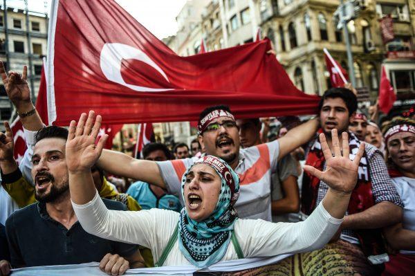 A demonstration against the Kurdistan Workers' Party (PKK) on Istiklal Avenue, in Istanbul on Aug. 16, 2015. (Ozan Kose/AFP/Getty Images)