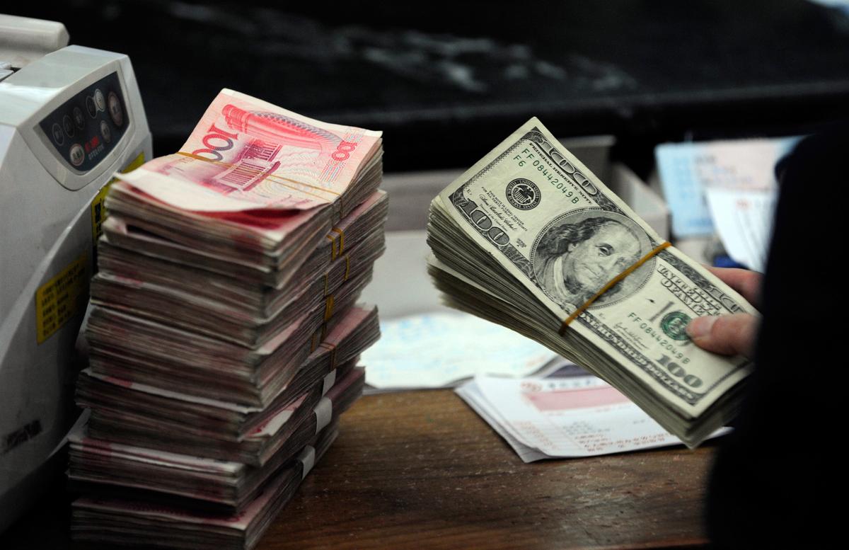 Worried About Capital Flight, Chinese Regime Is Cracking Down on ‘Underground Money Shops’