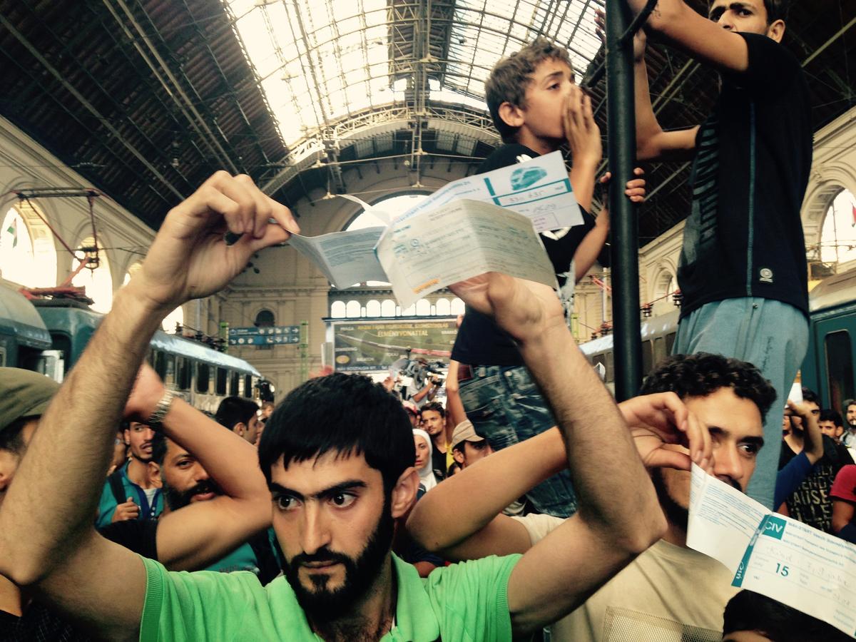 Hungary Bars Migrants From Trains; Smugglers Wait in Wings