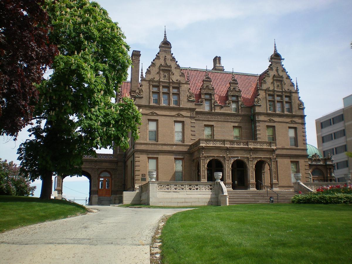 Lunch With the One Percent