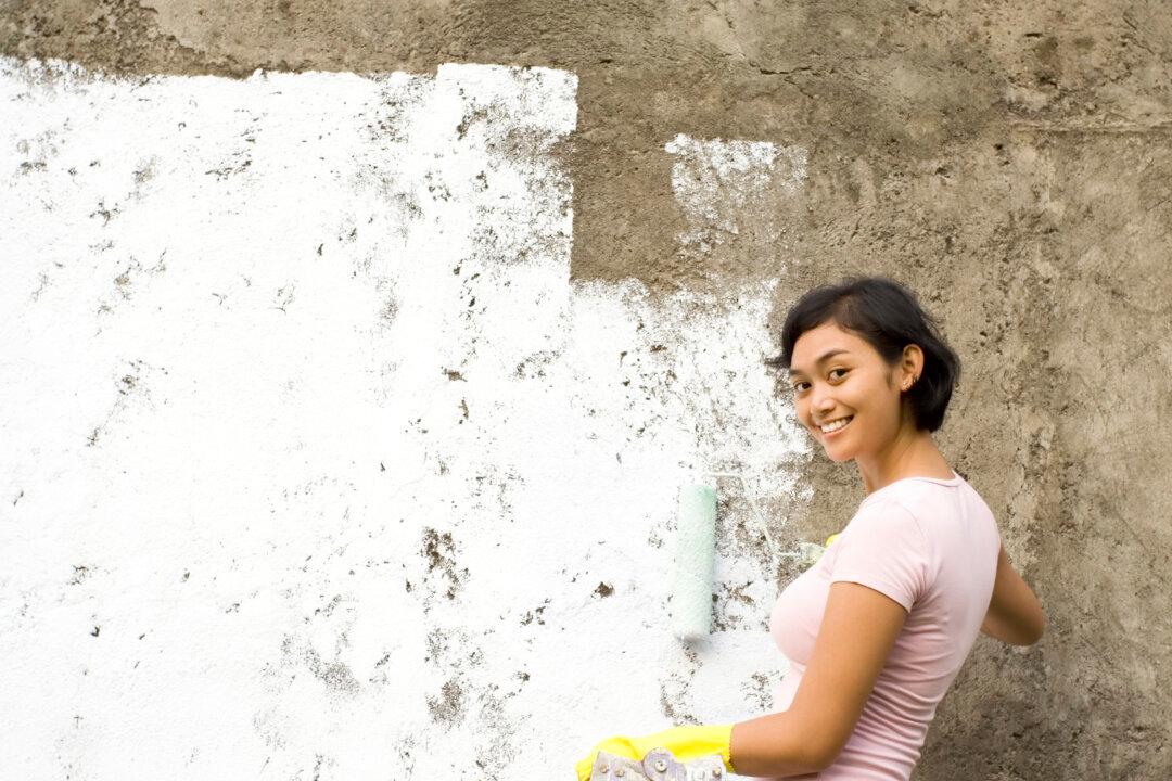Summer Jobs Give Teens More Than a Paycheck