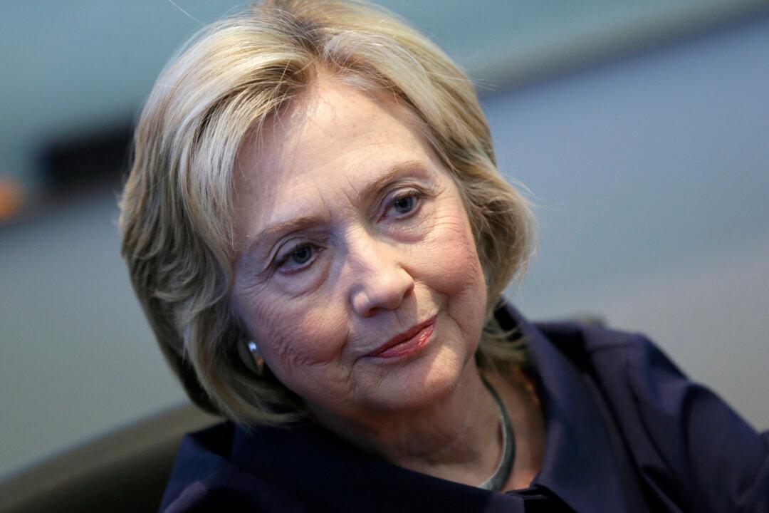 Clinton Says Private Email Was a Mistake, Says She’s Sorry