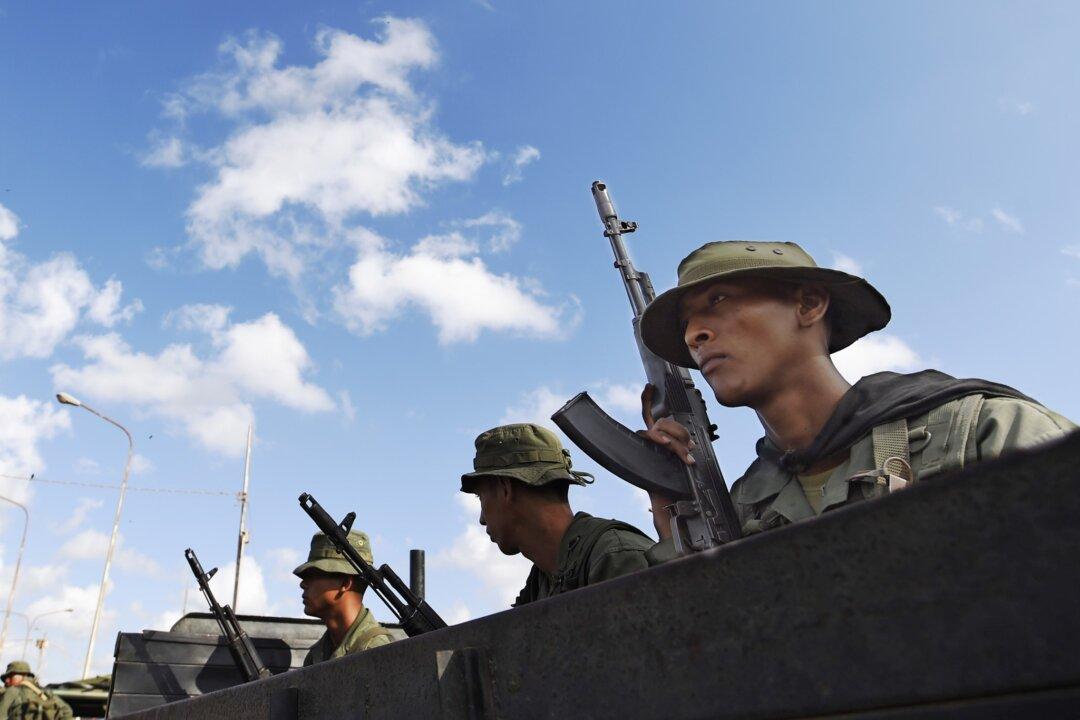 New Venezuelan Border Closure Strands Cars, Workers