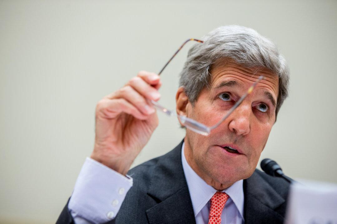 Kerry: US Committed to Accepting More Refugees to Aid Allies