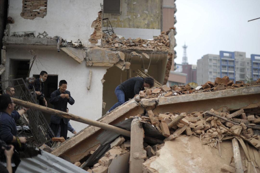 Faced With Forced Demolition, Chinese Villagers Respond With Homemade Artillery