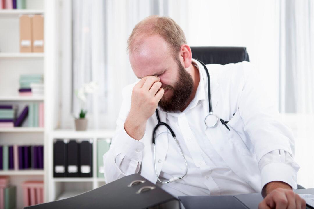 Hidden Crisis: 80 Percent of Hospital Doctors Are Considering Early Retirement Due to Stress