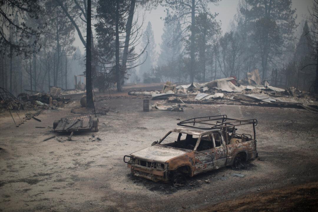 Deadly Northern California Wildfire Incinerates Homes