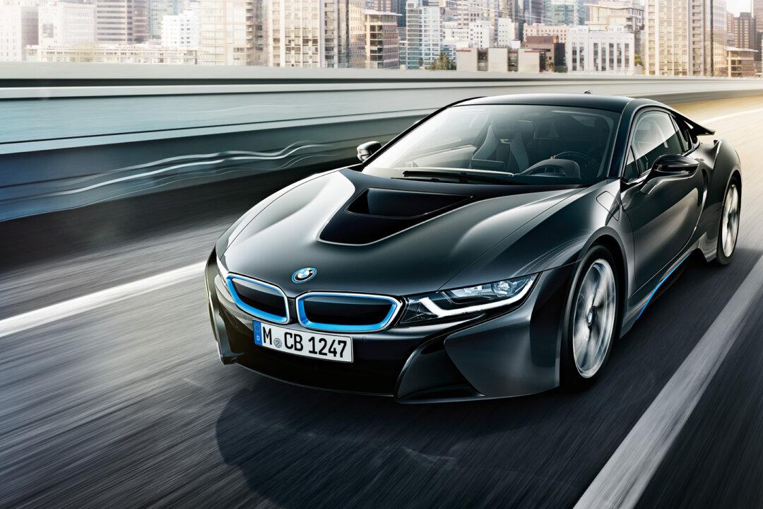BMW i8: What Lies Beneath
