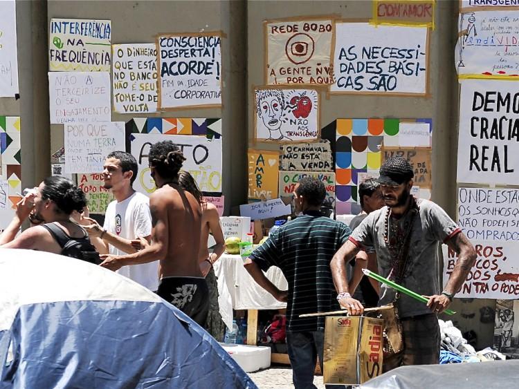 Brazilian Protesters Join Global ‘Occupy’ Movement in Rio