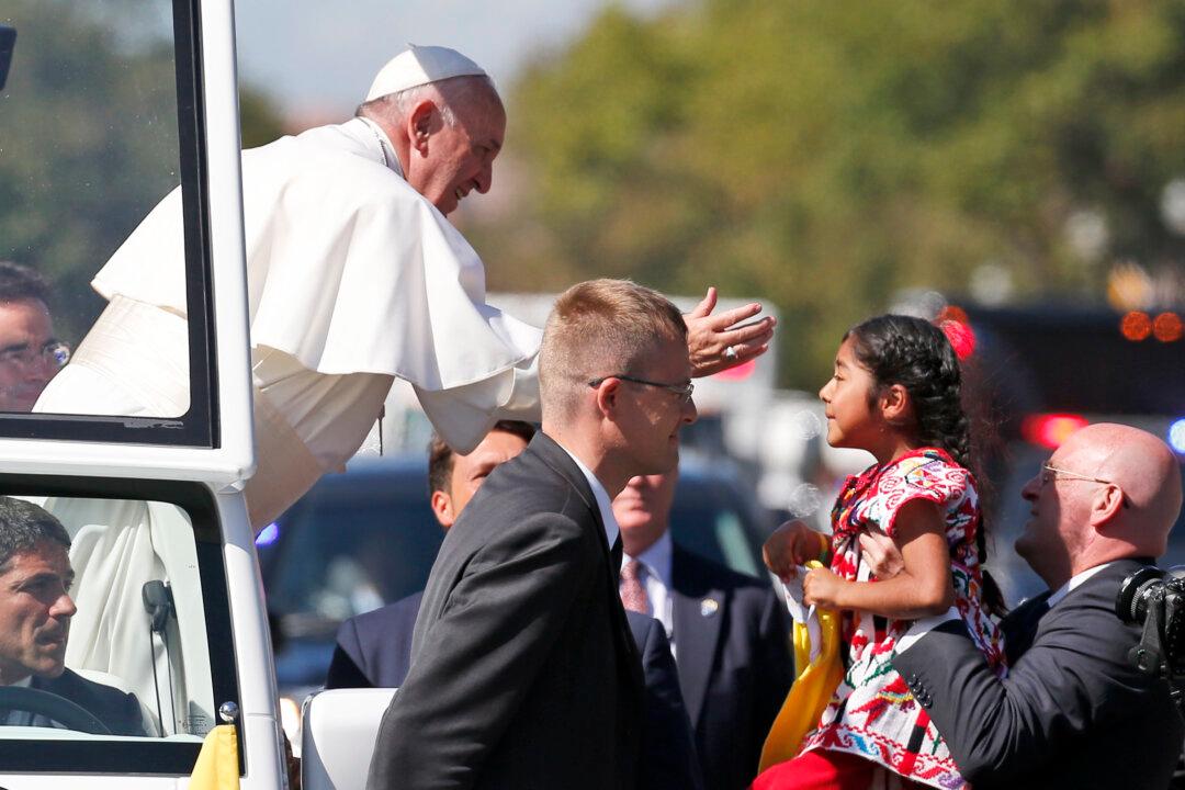 Pope Francis Security Effort Gets First Test in Washington