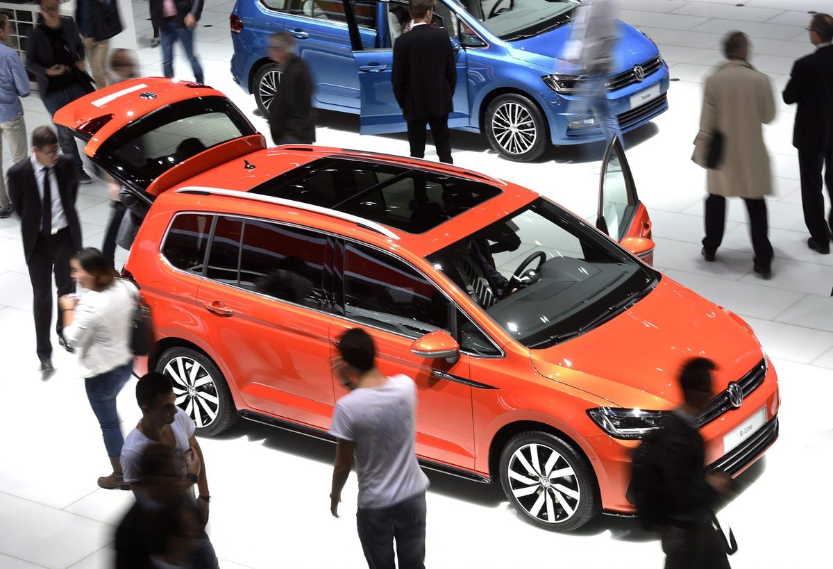 VW Scandal: Automaker Betrayed Our Trust, Say Owners