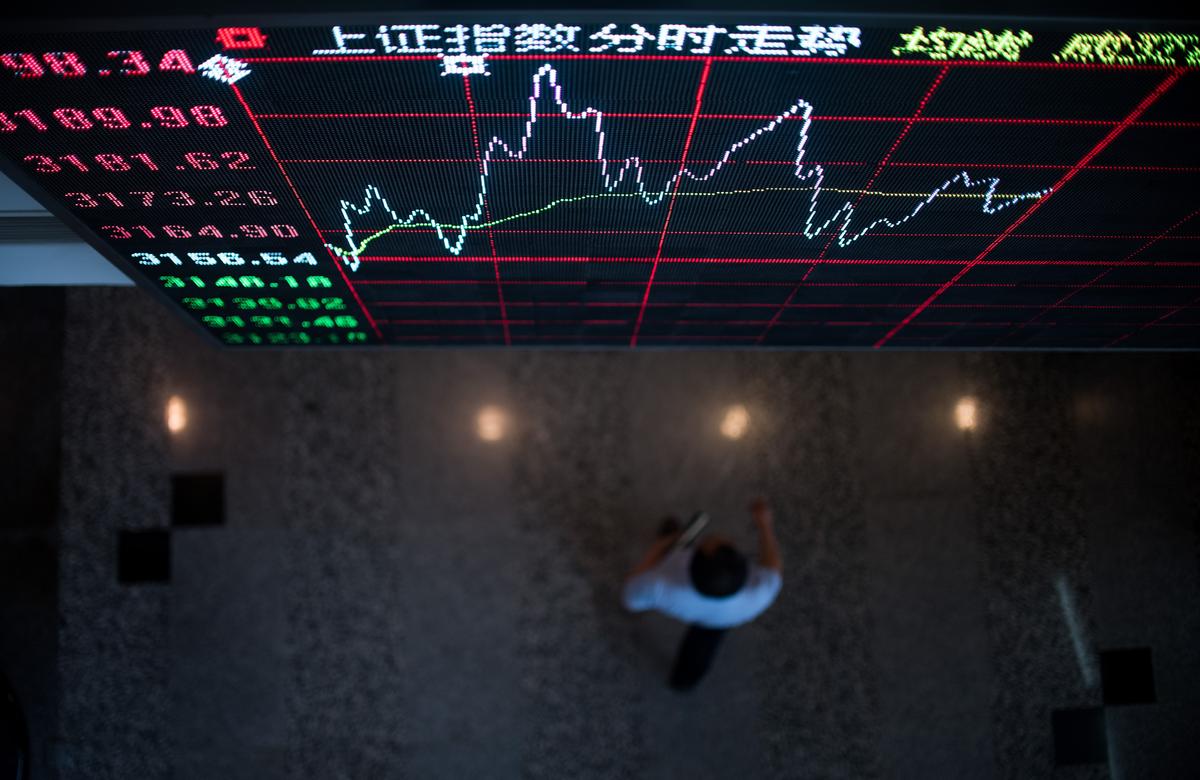 China Cuts Rates, Is ‘Getting Desperate’