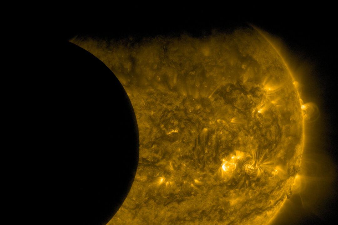 Supermoon Plus Eclipse Equals Rare Sky Show Sunday Night