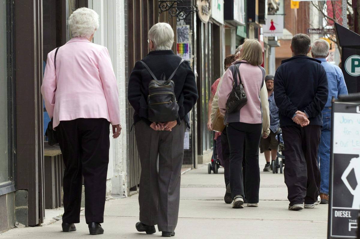 Seniors Outnumber Children Under 15 for First Time in Canada