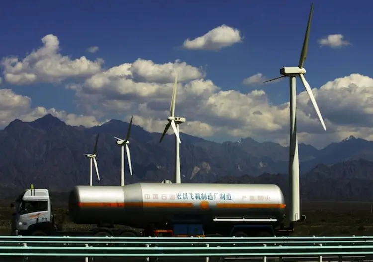 UK Blocks Major Chinese Wind Farm Factory in Scotland Over Security Concerns