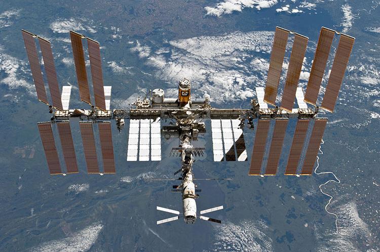 Britain Pledges Million Pounds to Tackle Dangerous ‘Space Junk’