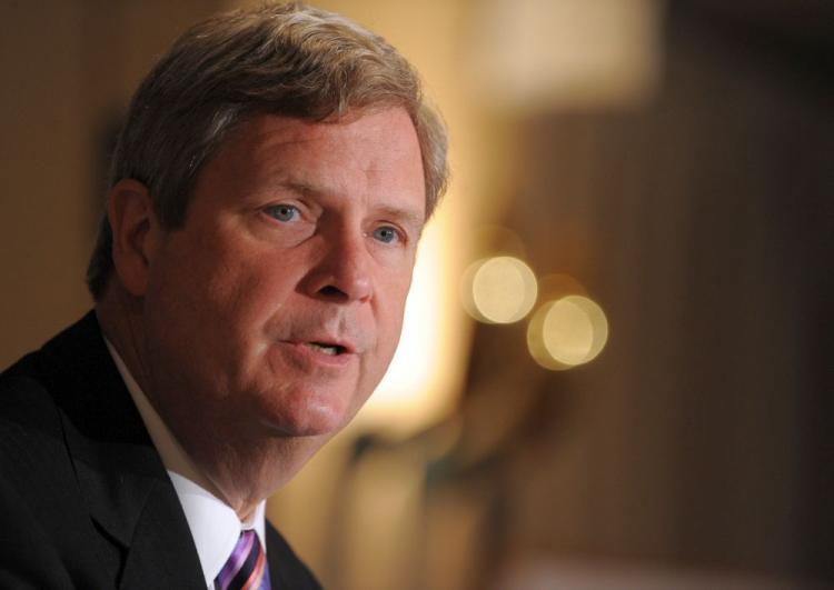 Vilsack Pushes Climate Smart Farming, Biofuels at Agricultural Outlook Forum