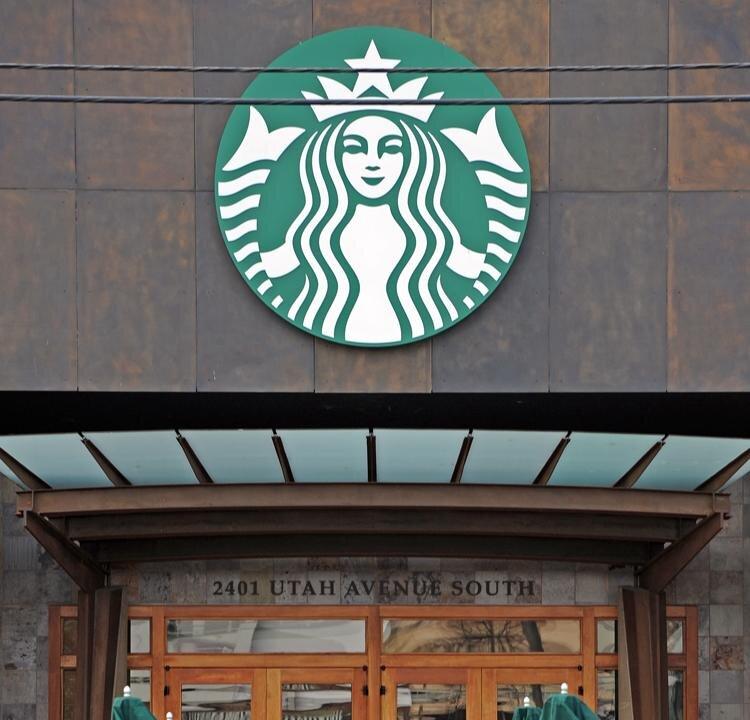 Starbucks Facing $5 Million Lawsuit Over ‘Fruitless’ Refresher Drinks