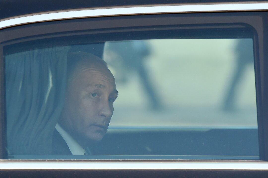 Turkey Vows to Protect Borders After Russian Jet Incursion