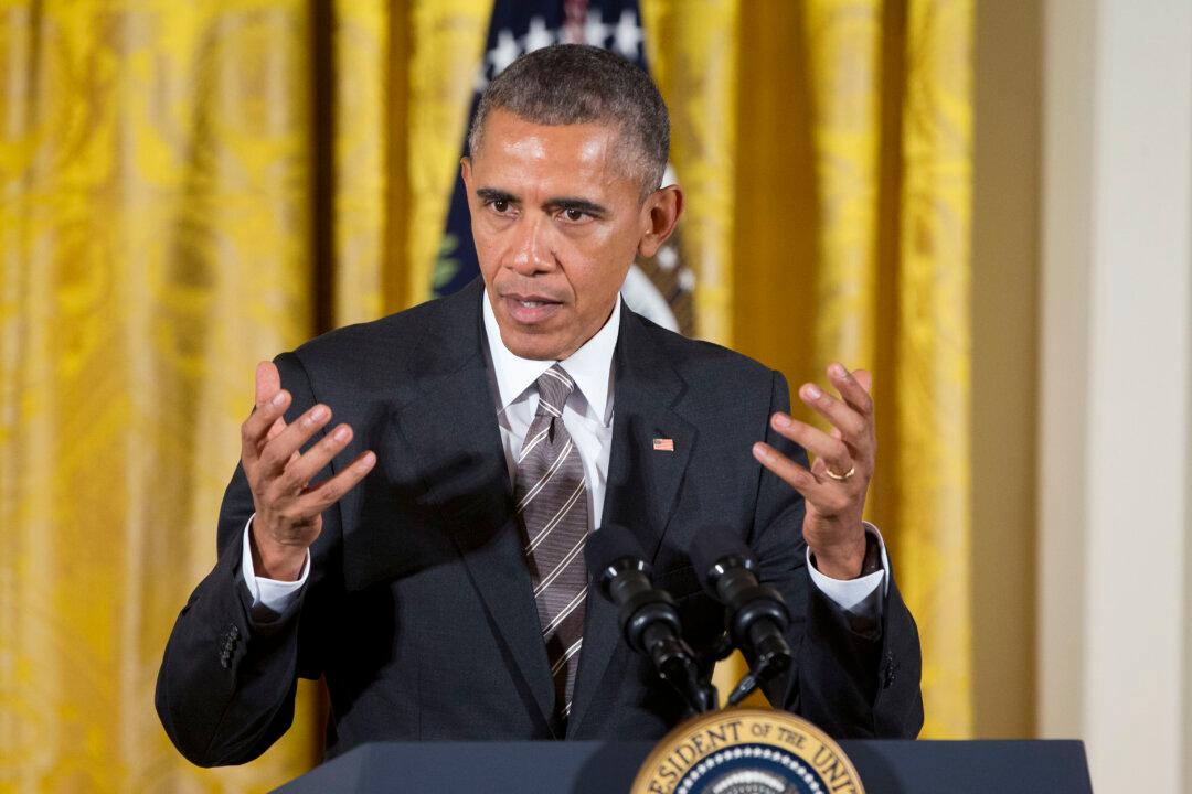 Obama Apologizes to Aid Group for US Attack on Afghan Clinic