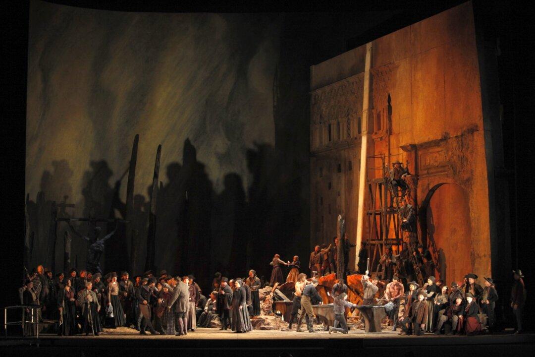 Fiery ‘Il Trovatore’ Returns to the Met