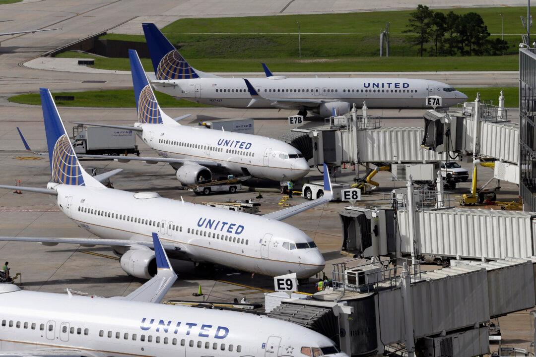 Worker Won’t Say How He Ended up in Cargo Hold During Flight