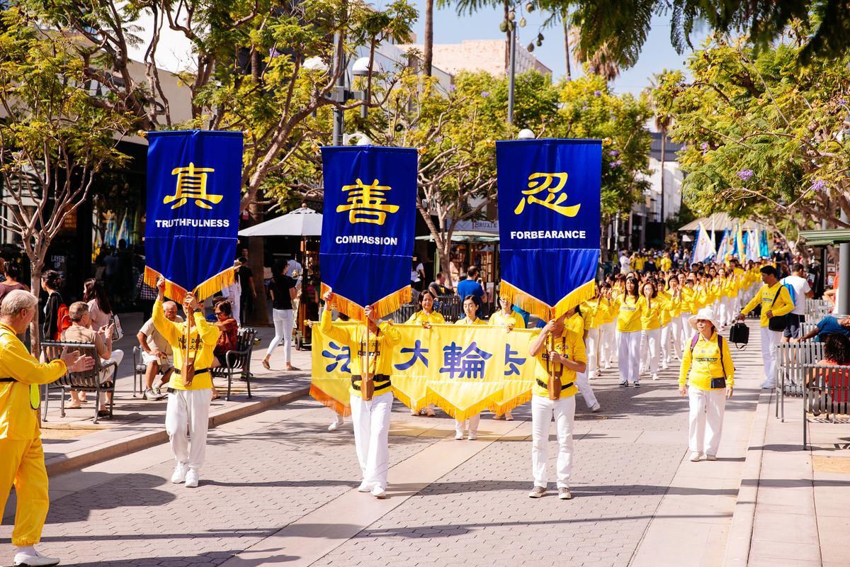 At Santa Monica Rally, Falun Gong Practitioners Tell of Brutal Persecution