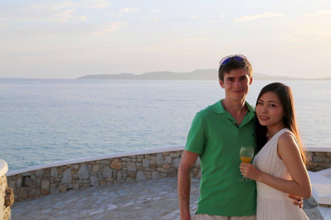 YouTube Celebrity’s Relative Detained for Suing Ex-Chinese Dictator