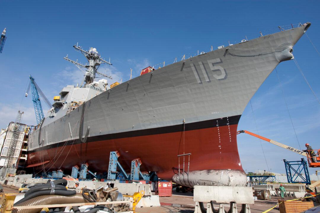 Iraq, Afghanistan Conflict Heroes Honored by Namesake Ships
