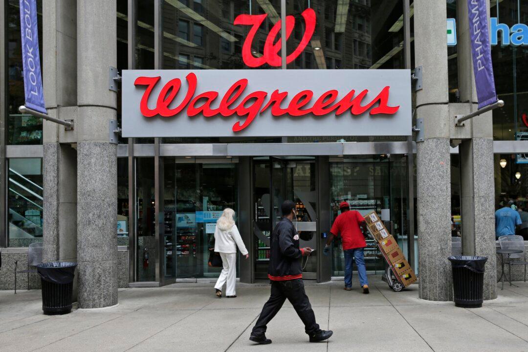 Walgreens to Shut Most Stores for Thanksgiving Holiday