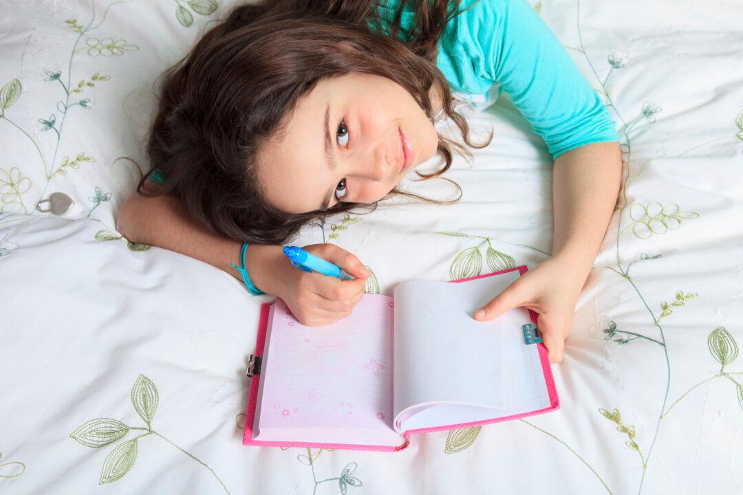 8 Easy Ways to Teach Your Children to Write