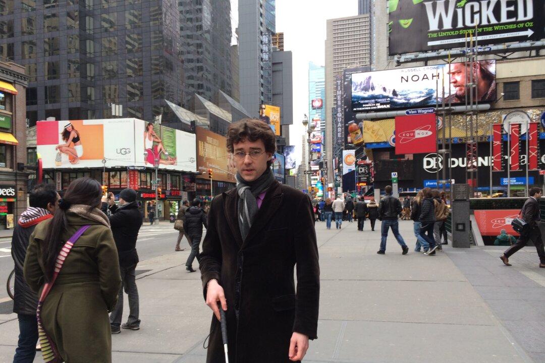 This Inspiring, Blind Young Man Is Running the NYC Marathon to Save Lives