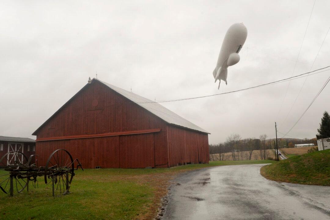 Army Blimp Breaks Loose, Drifts for Hours Over Pennsylvania