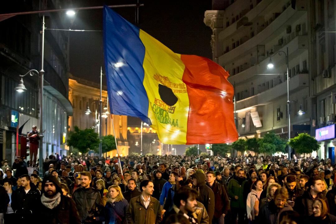 Romanian Government Resigns Following Protests